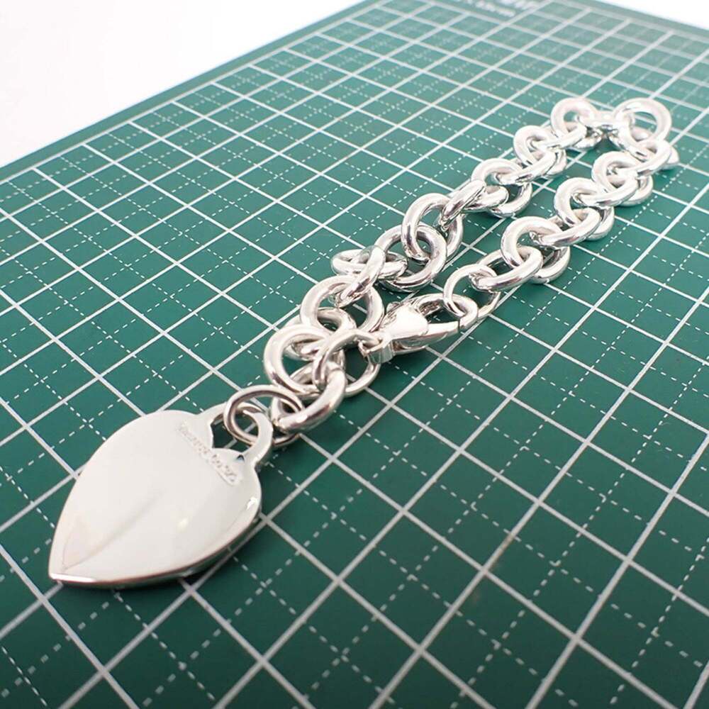 TIFFANY Authentic Silver Heart Charm Bracelet - Picture 10 of 10